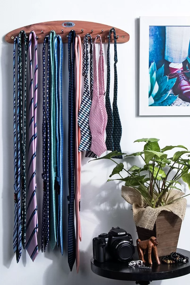 Ties Mounted Cedar Wood Tie Rack Shop